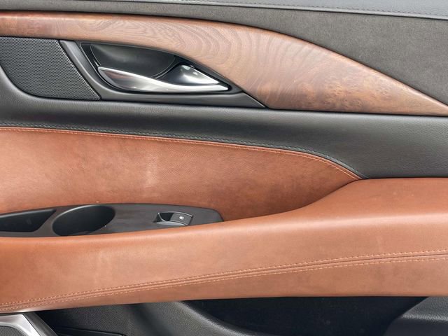 Used 2020 Cadillac Escalade Luxury image 16