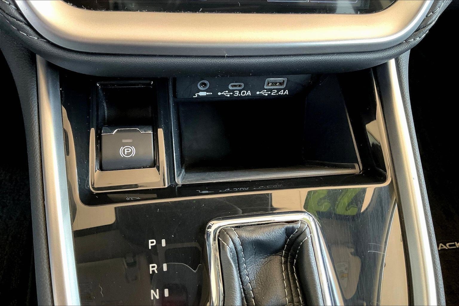 Used 2023 Subaru Outback Limited AWD/4WD image 15