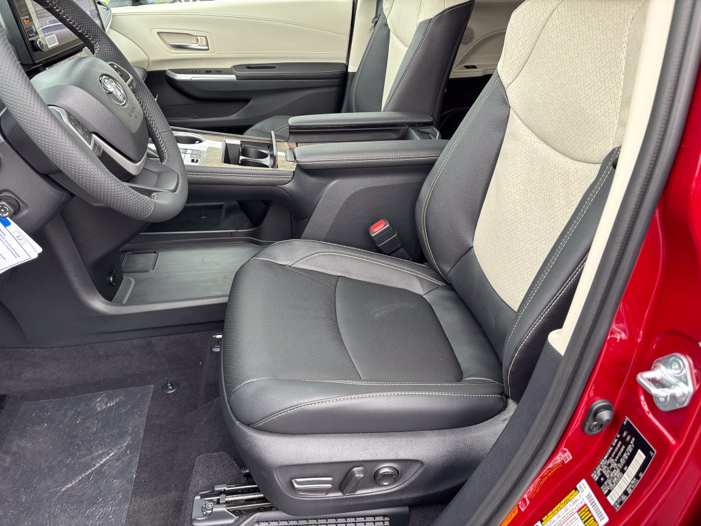 New 2026 Toyota Sienna Limited AWD/4WD image 12