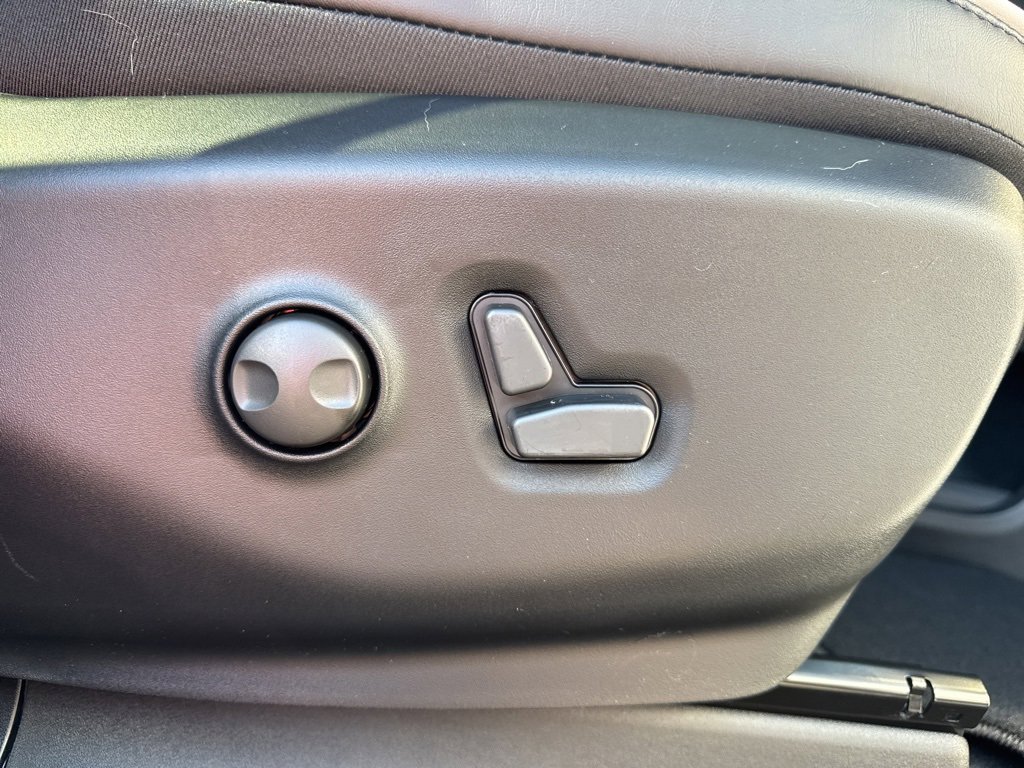 New 2026 Chrysler Pacifica Limited w/ S Appearance Package image 31