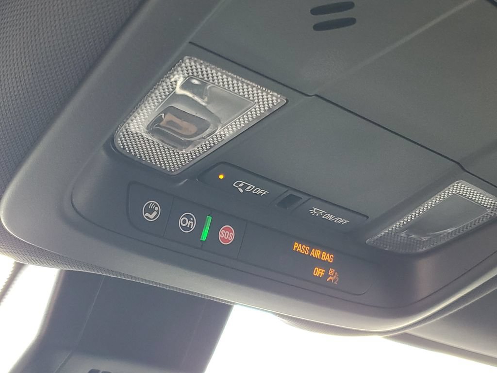 Used 2023 Chevrolet Equinox RS w/ LPO, Floor Liner Package AWD/4WD image 20