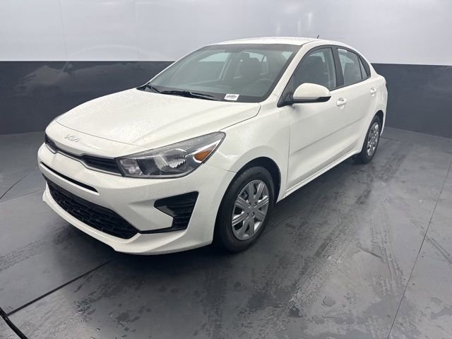 Used 2023 Kia Rio LX image 2
