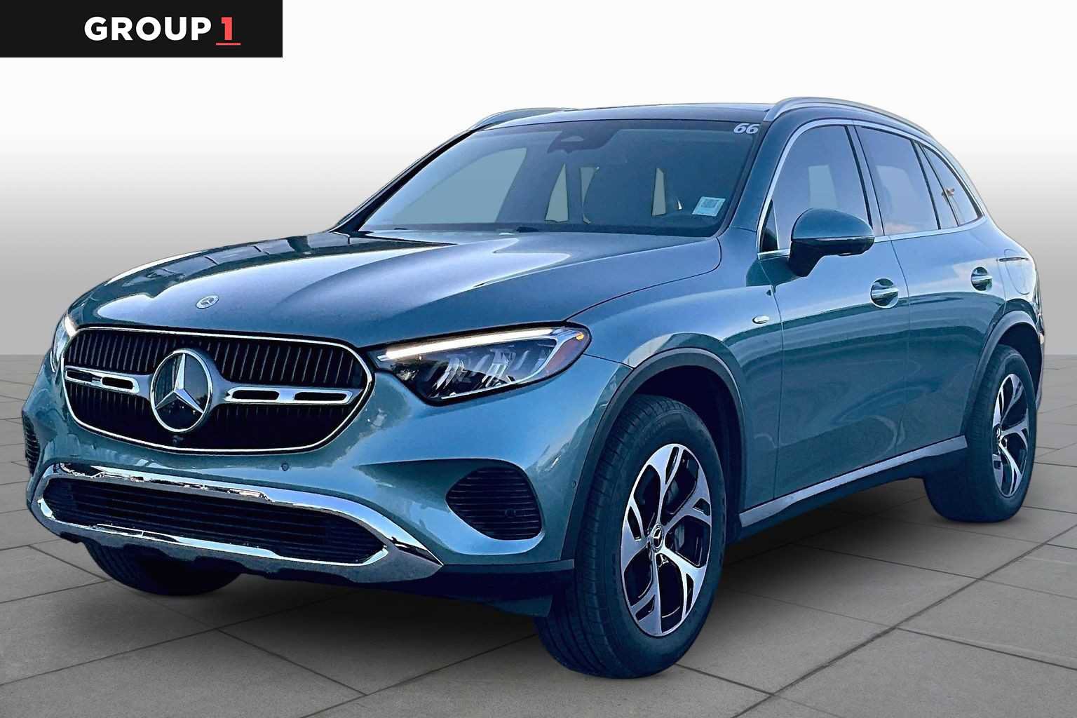 Used 2025 Mercedes-Benz GLC 350e 4MATIC image 1