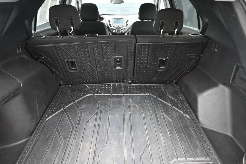Used 2018 Chevrolet Equinox LT AWD/4WD image 11