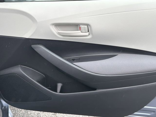 Used 2022 Toyota Corolla LE FWD image 14