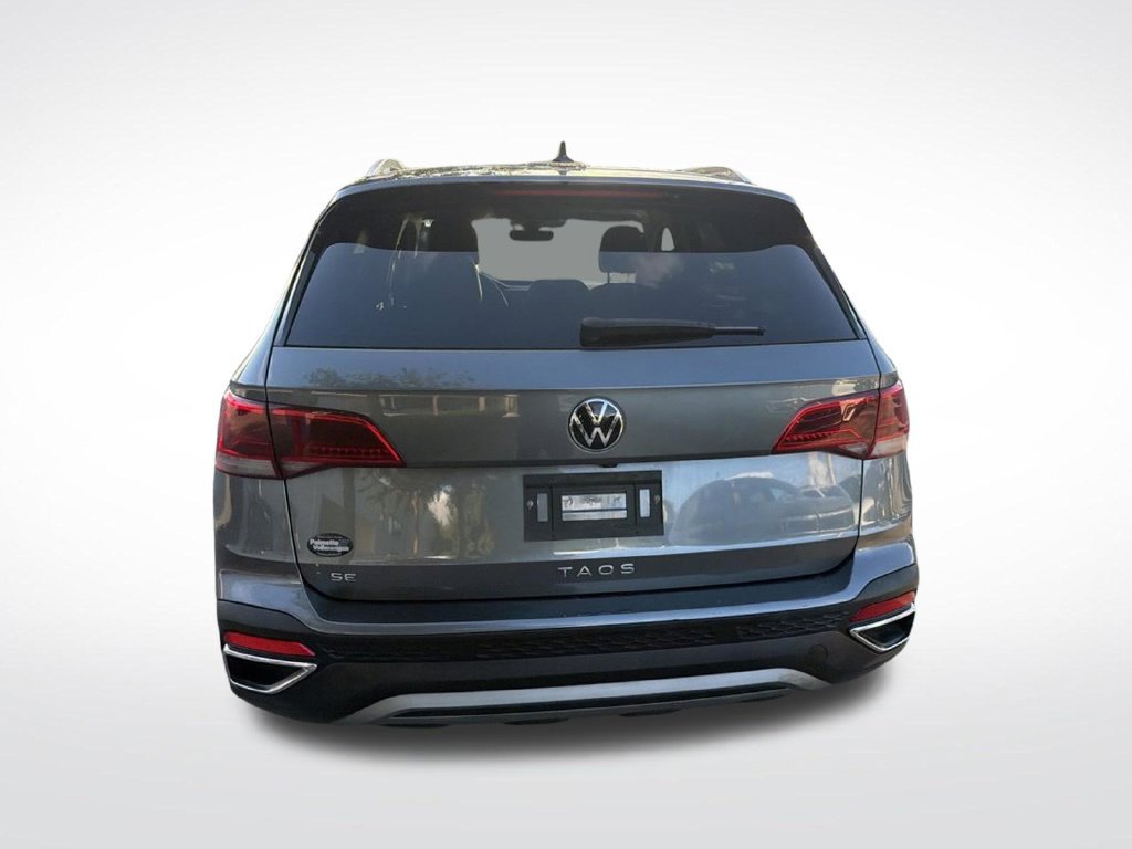 Used 2024 Volkswagen Taos SE FWD image 7