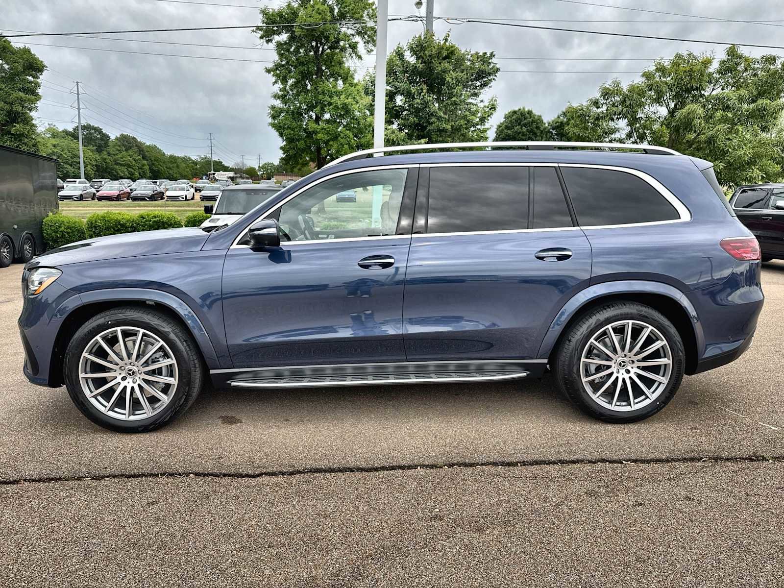 New 2026 Mercedes-Benz GLS 450 4MATIC image 5
