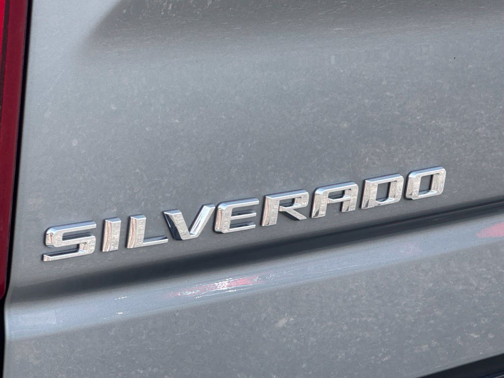 Used 2025 Chevrolet Silverado 1500 LTZ AWD/4WD image 20