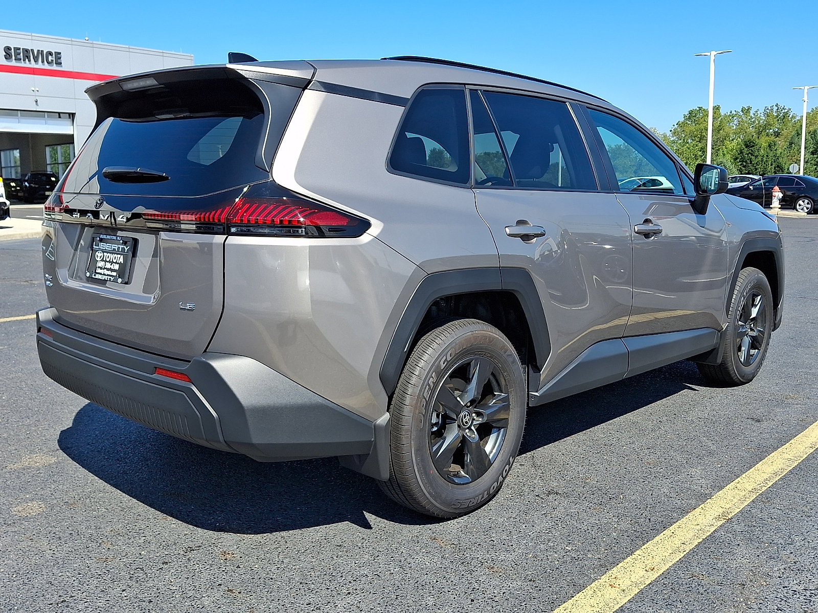 Used 2026 Toyota RAV4 LE AWD/4WD image 6