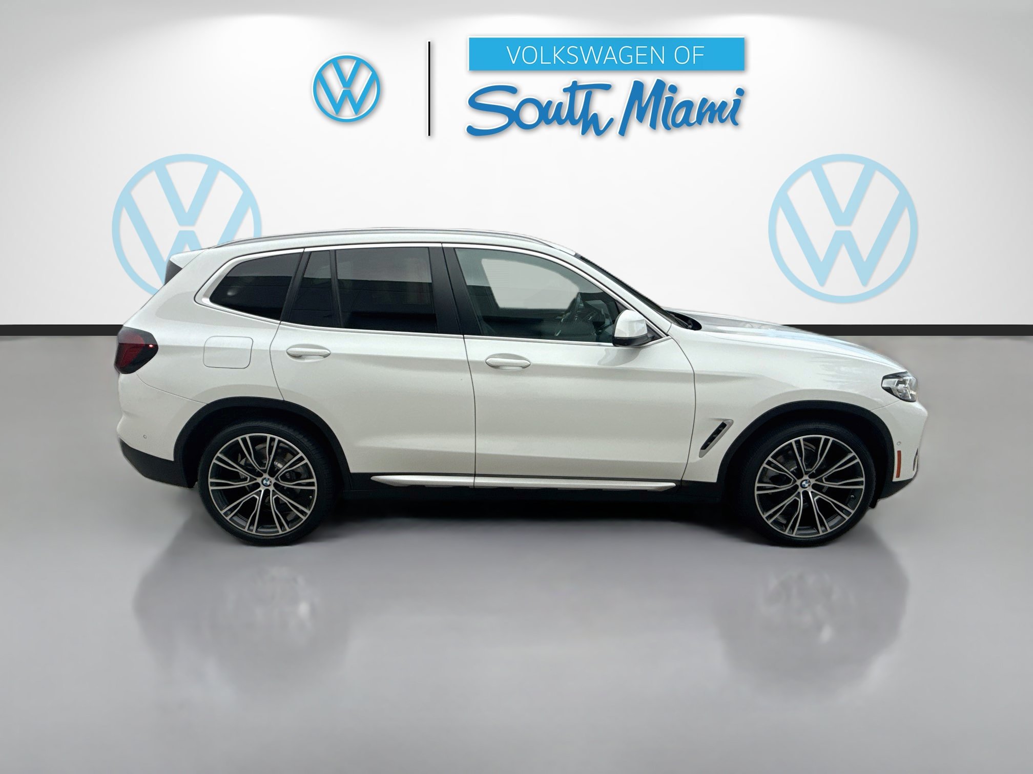 Used 2024 BMW X3 sDrive30i w/ Convenience Package RWD image 8