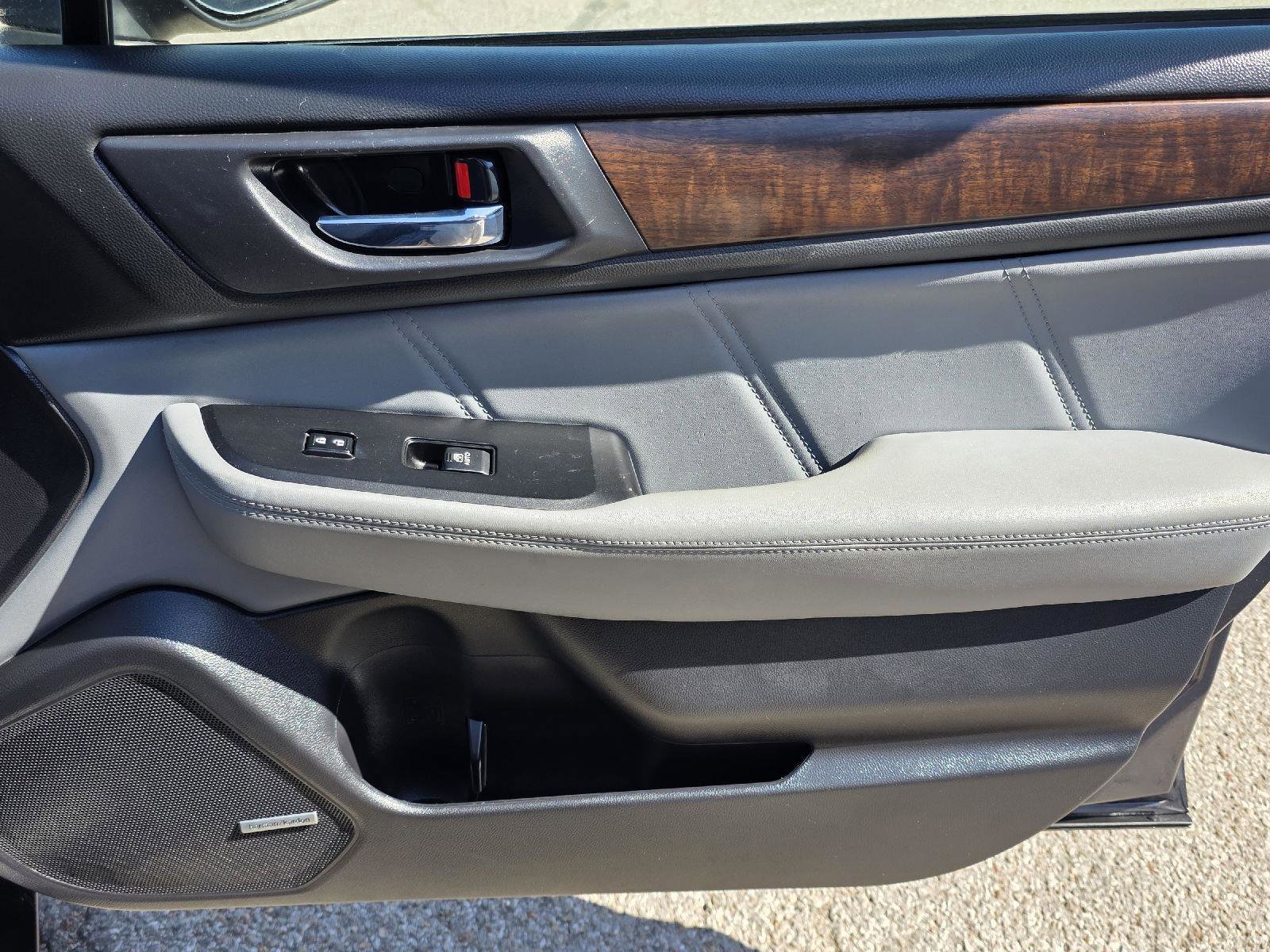 Used 2019 Subaru Outback 3.6R Limited image 32