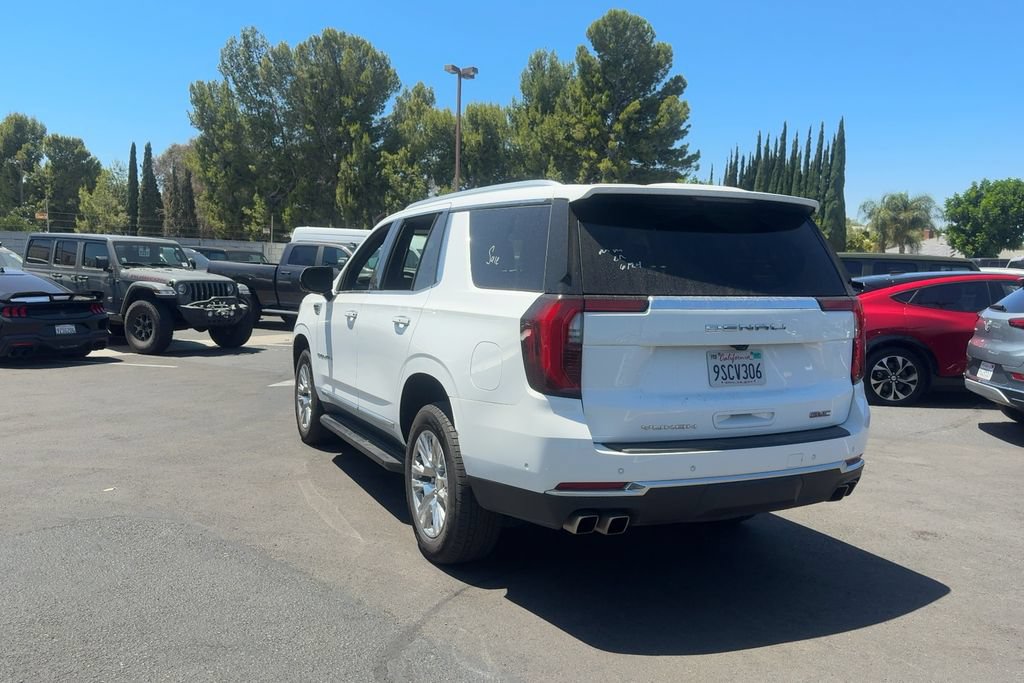 Used 2025 GMC Yukon Denali AWD/4WD image 8