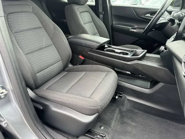 Used 2025 Chevrolet Equinox LT FWD image 25