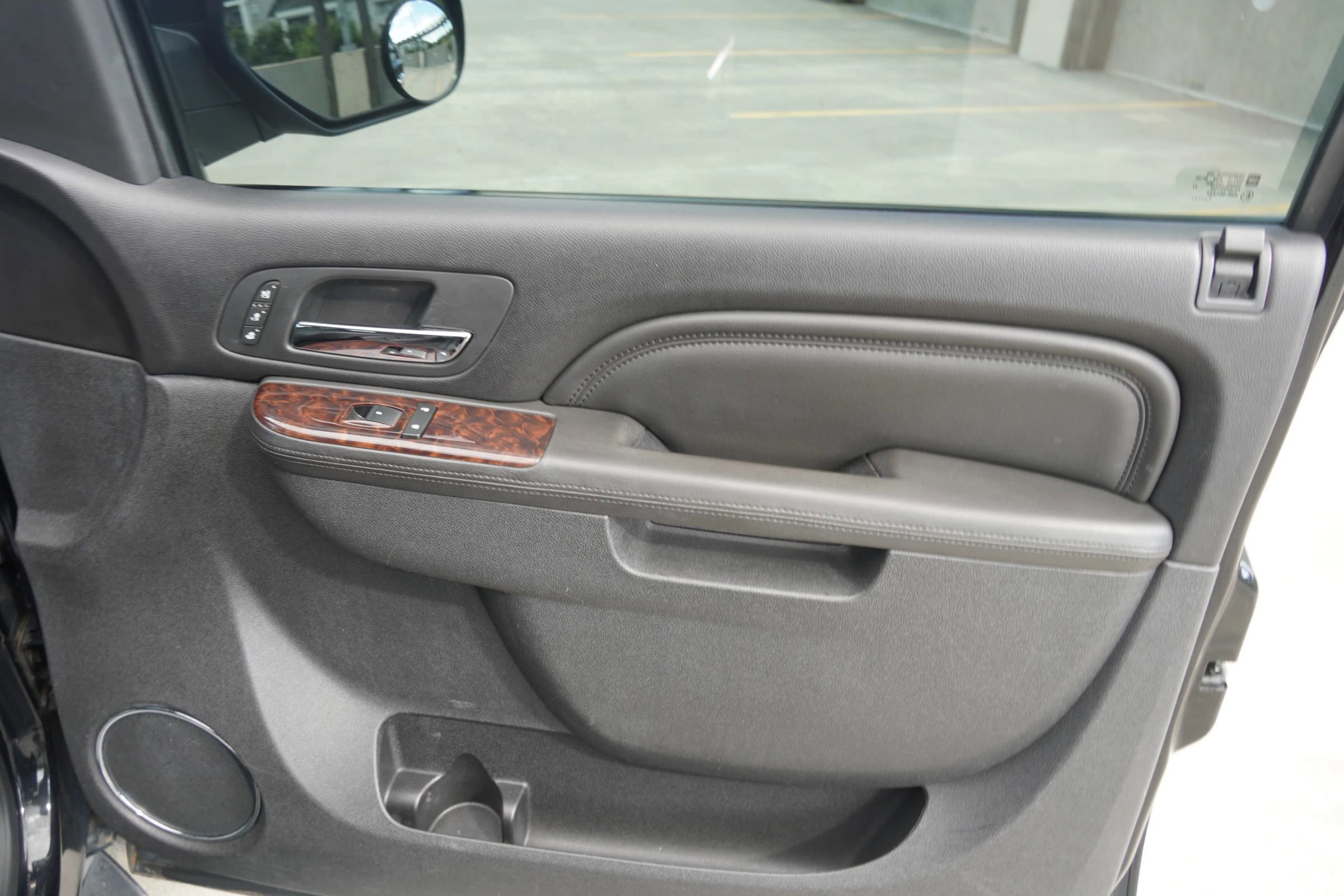 Used 2012 GMC Yukon Denali image 36