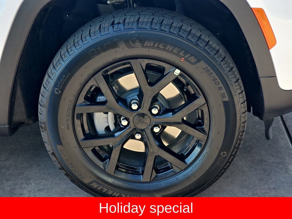 New 2025 Jeep Grand Cherokee Altitude image 39