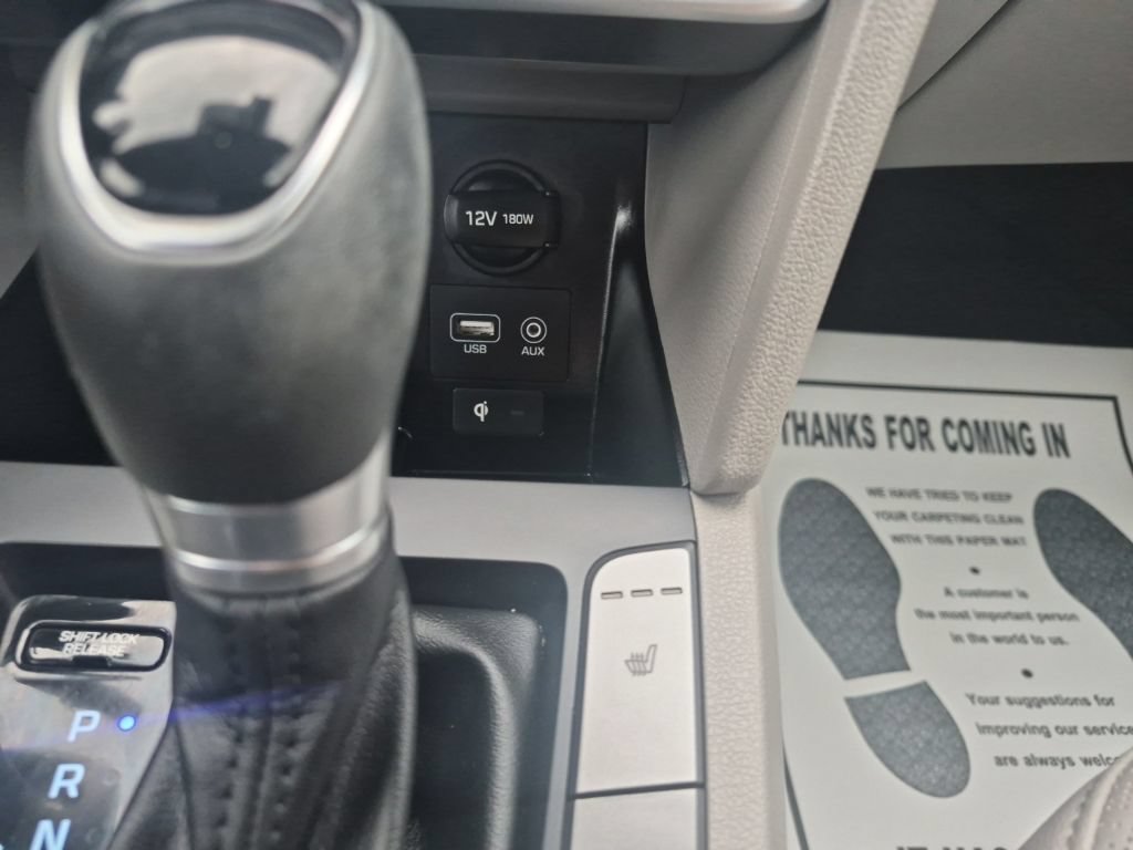 Used 2020 Hyundai Elantra Limited w/ Ultimate Package 03 FWD image 15