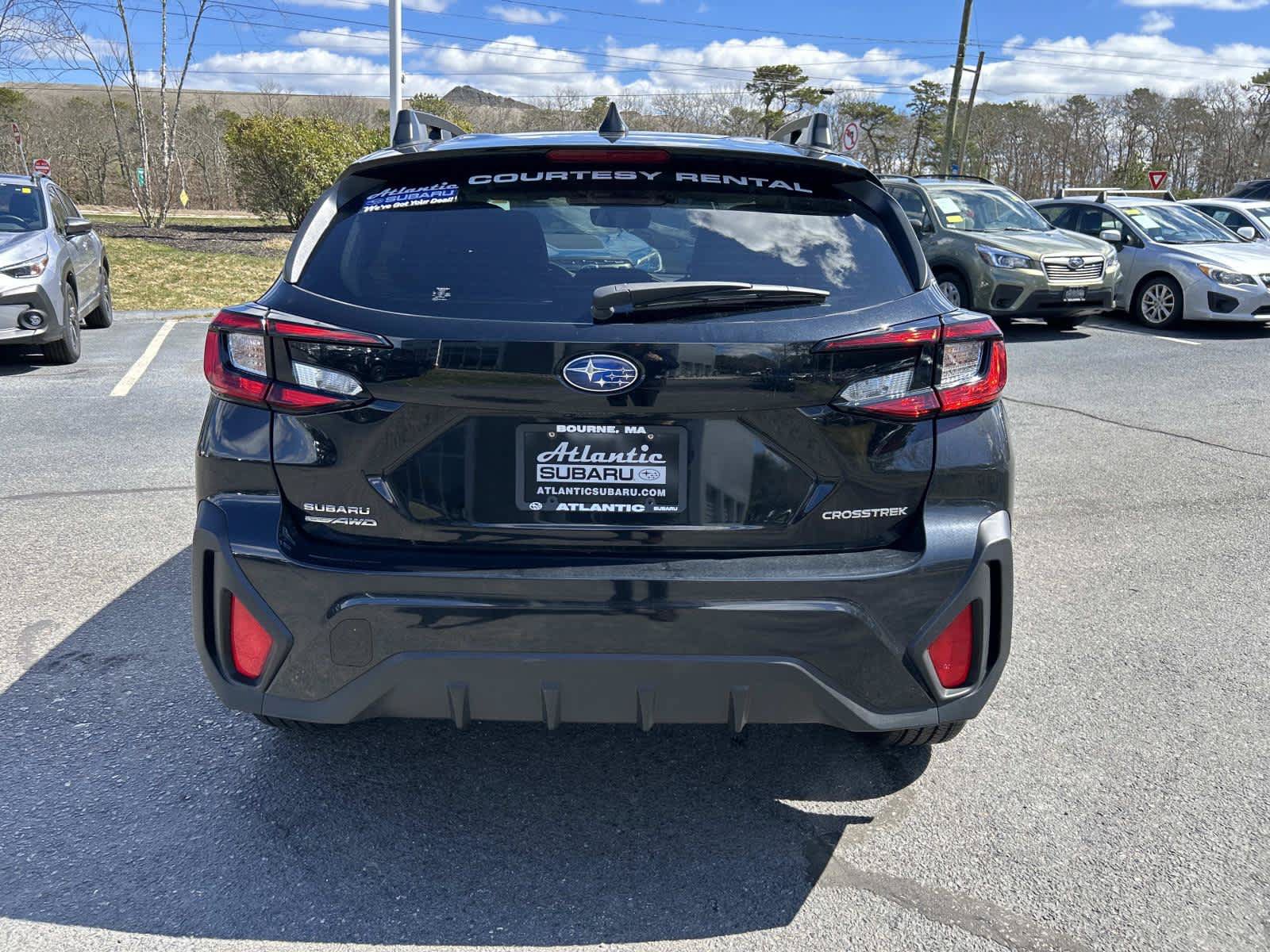 Used 2025 Subaru Crosstrek 2.5i Premium AWD/4WD image 4