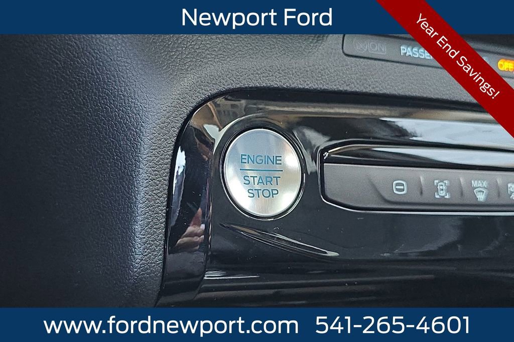 New 2025 Ford Escape SE w/ Class II Trailer Tow Package image 16