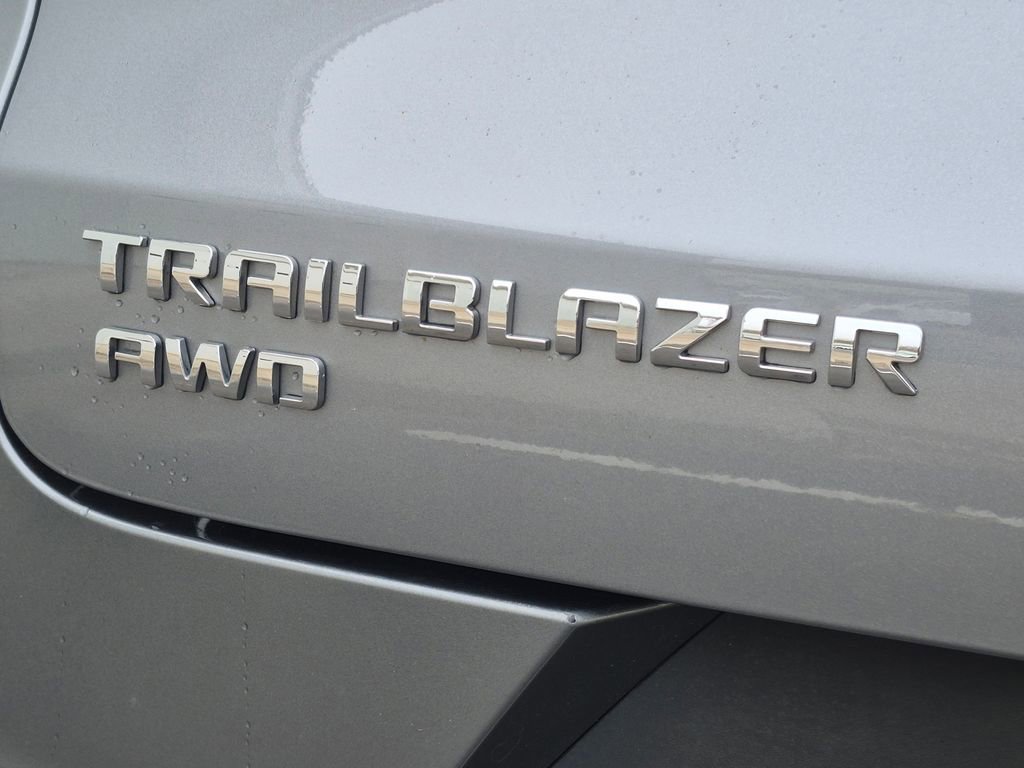 Used 2023 Chevrolet TrailBlazer LT w/ Convenience Package image 10