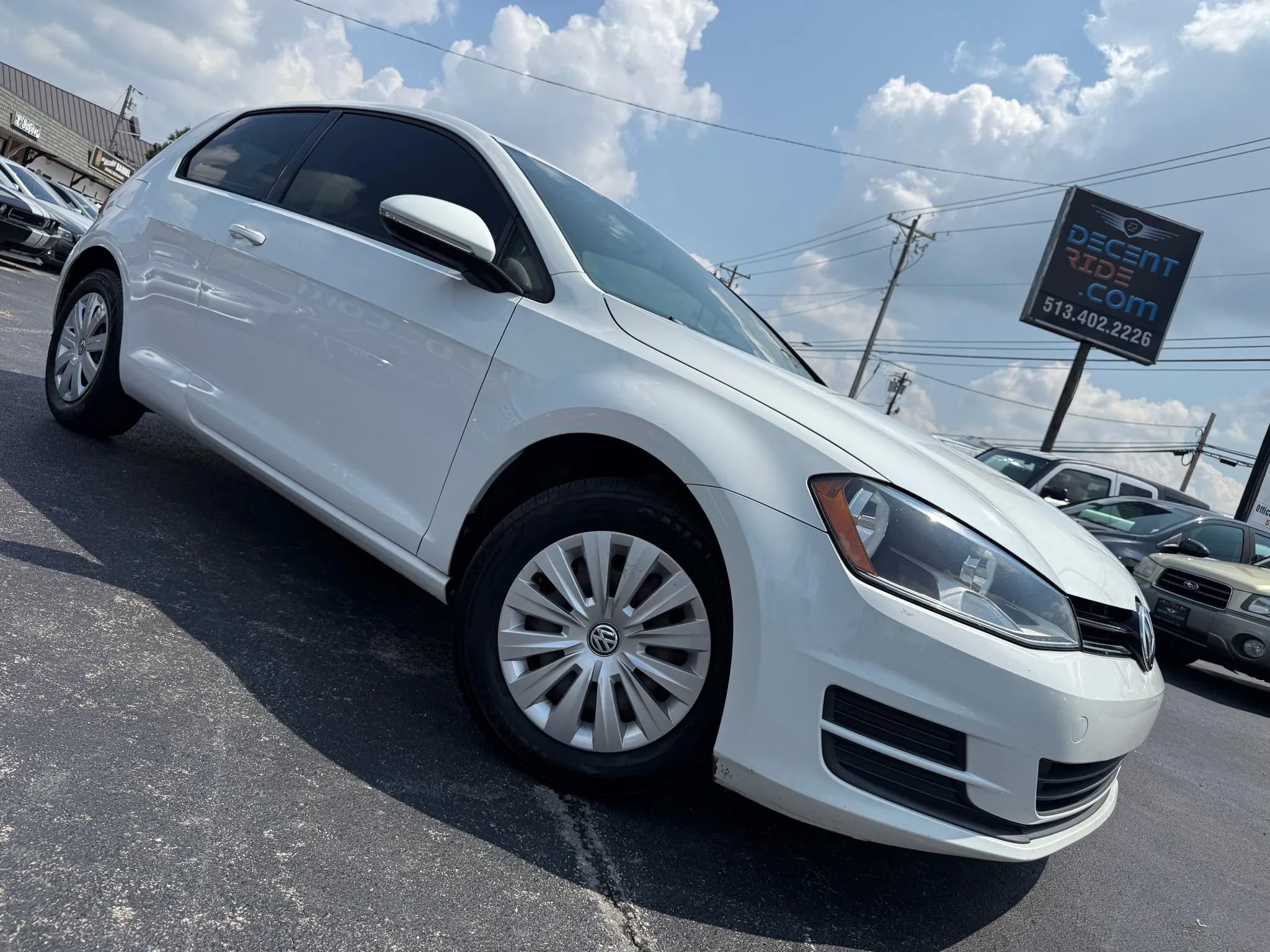 Used 2015 Volkswagen Golf S image 49