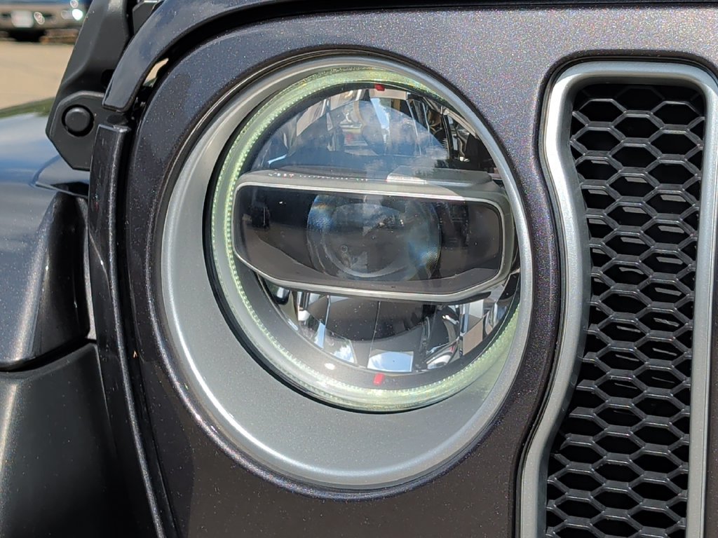 Used 2021 Jeep Wrangler Unlimited Sahara AWD/4WD image 42