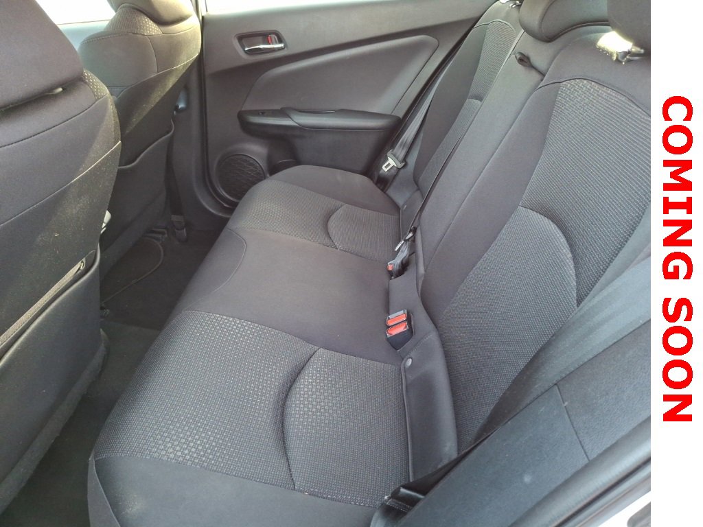 Used 2022 Toyota Prius LE image 7