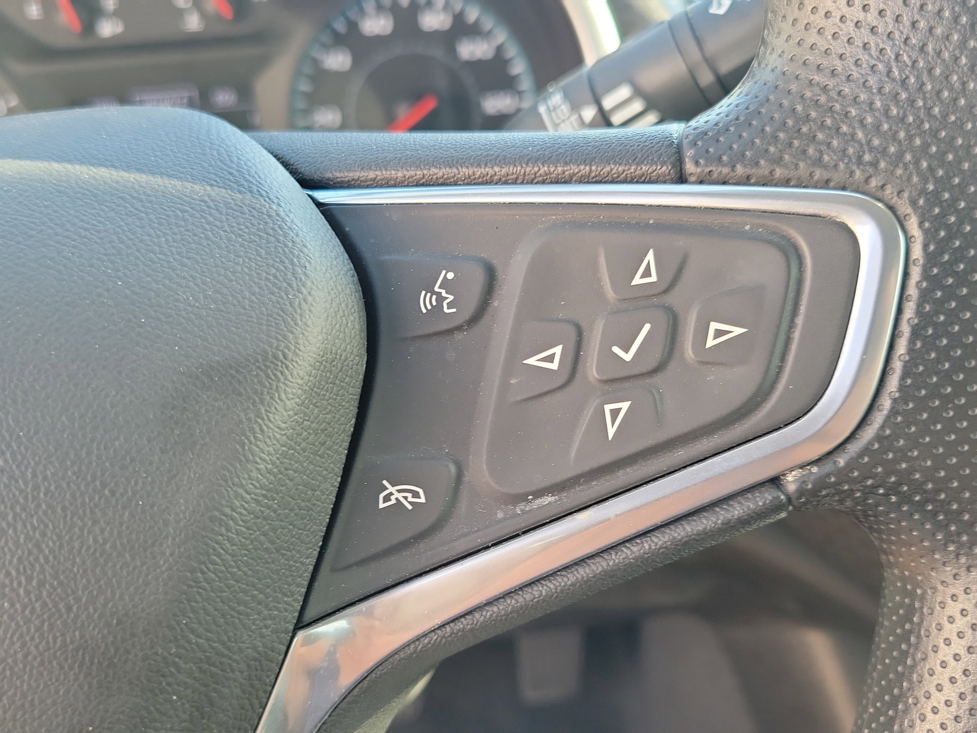 Used 2023 Chevrolet Malibu LT FWD image 25