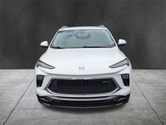 Used 2024 Buick Encore GX Sport Touring image 9