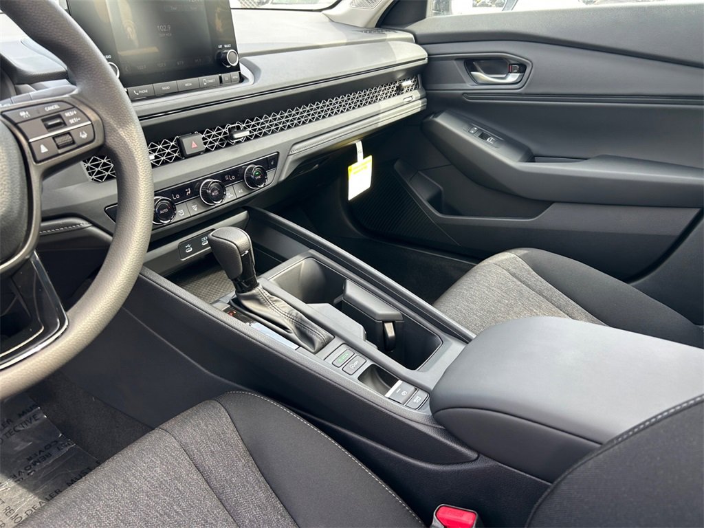 New 2025 Honda Accord SE image 11