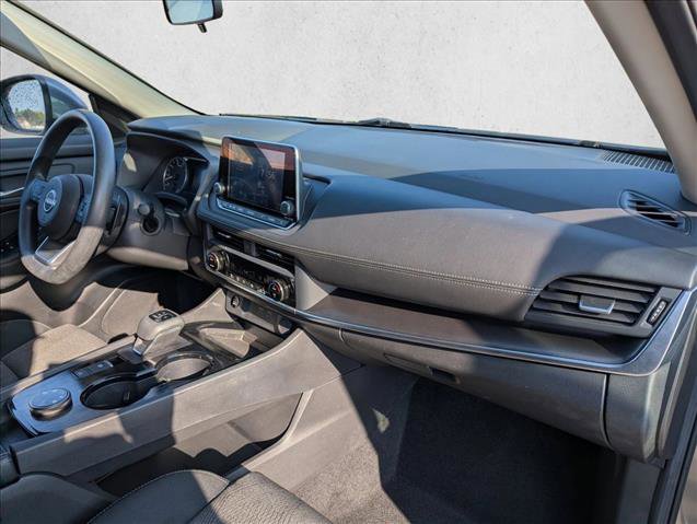 Used 2024 Nissan Rogue SV AWD/4WD image 25