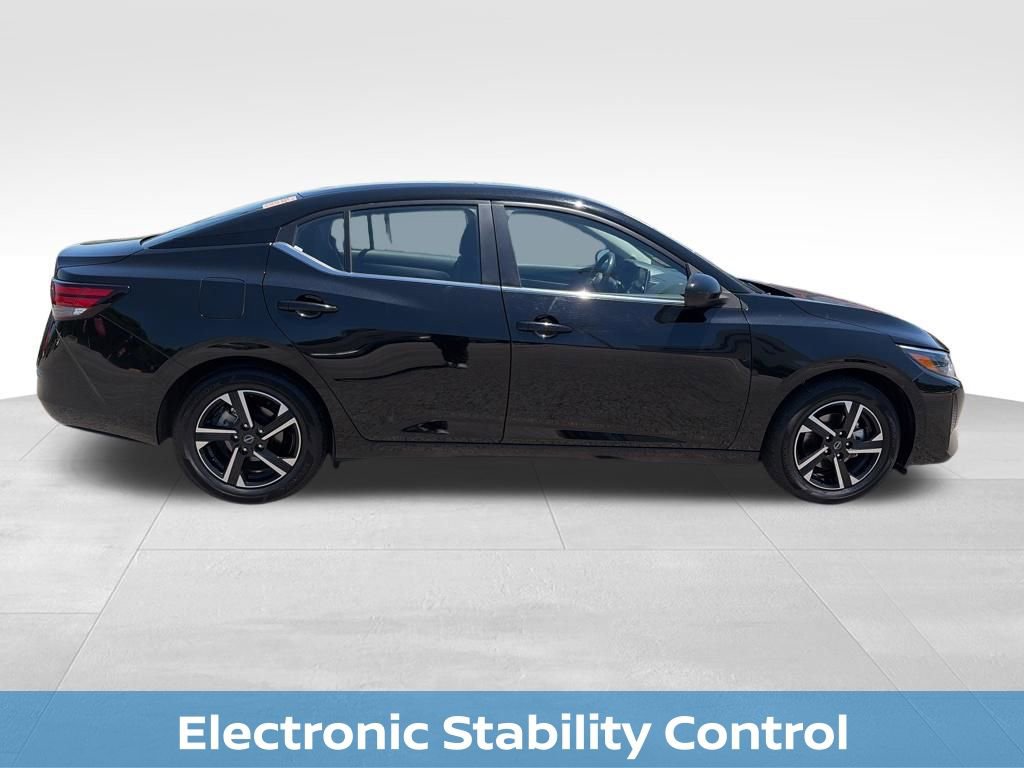 Used 2025 Nissan Sentra SV FWD image 10