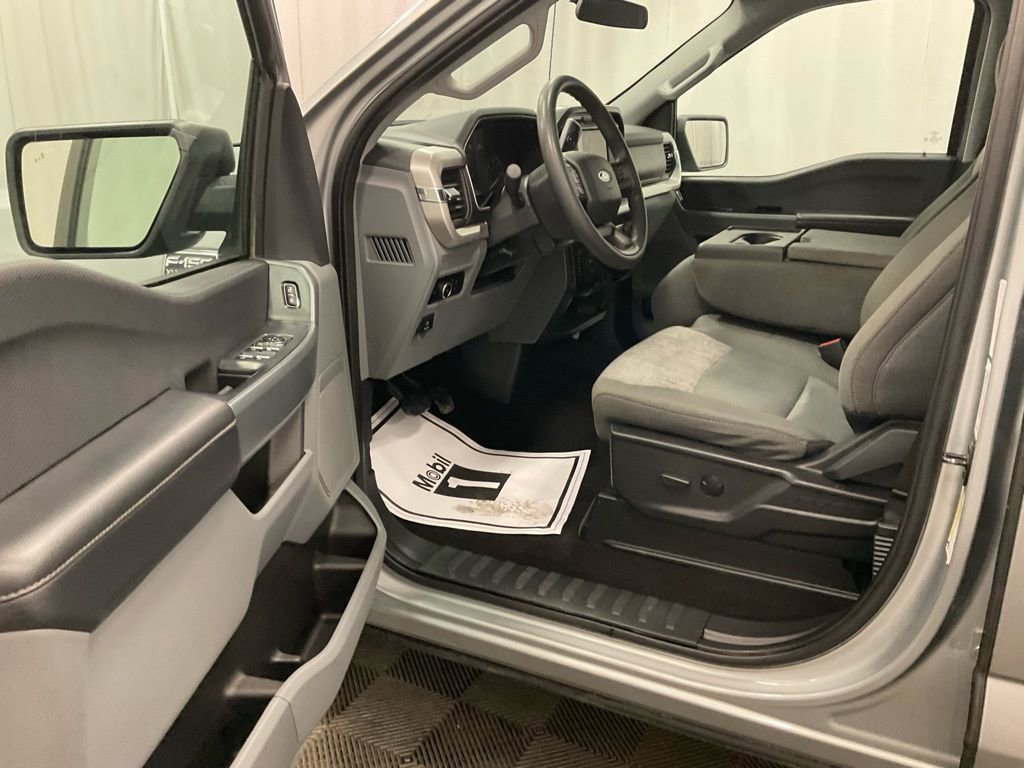 Used 2023 Ford F150 XLT AWD/4WD image 4