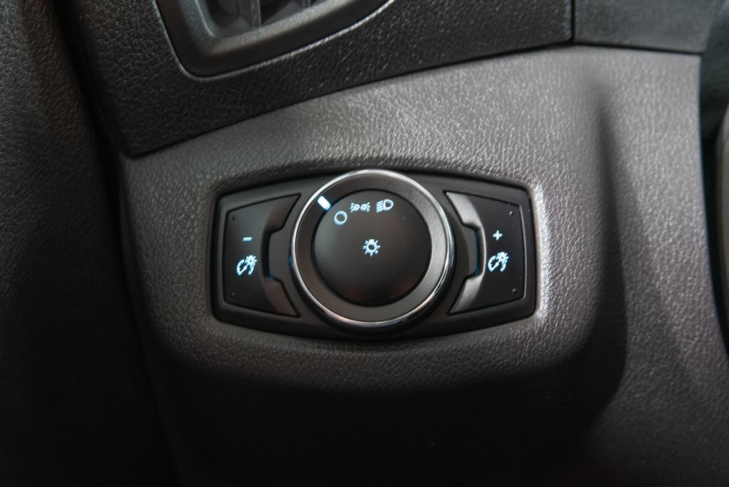 Used 2015 Ford Transit Connect XL FWD image 26