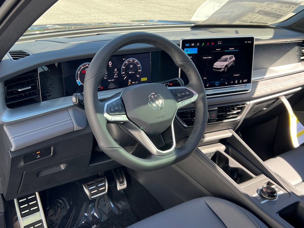 New 2026 Volkswagen Tiguan SE R-Line image 16