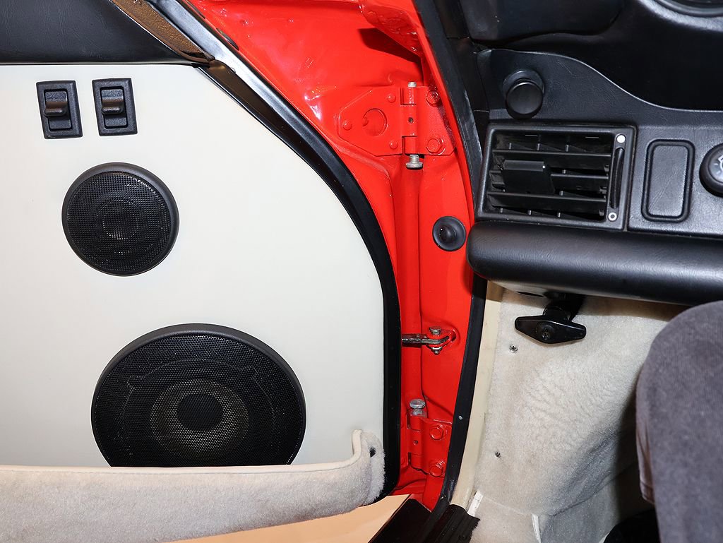Used 1988 Porsche 911 Carrera image 65