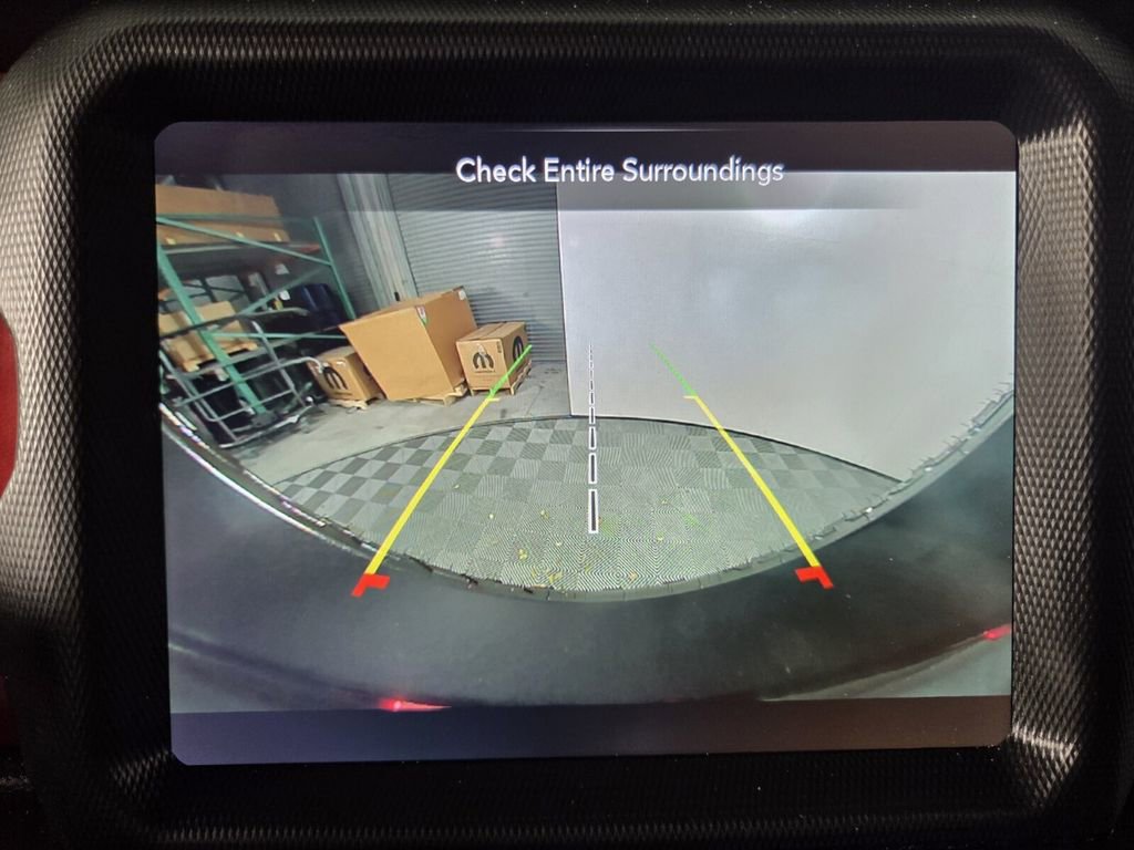 Used 2023 Jeep Wrangler Unlimited Rubicon AWD/4WD image 15