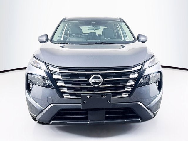 Certified 2026 Nissan Rogue SV image 2
