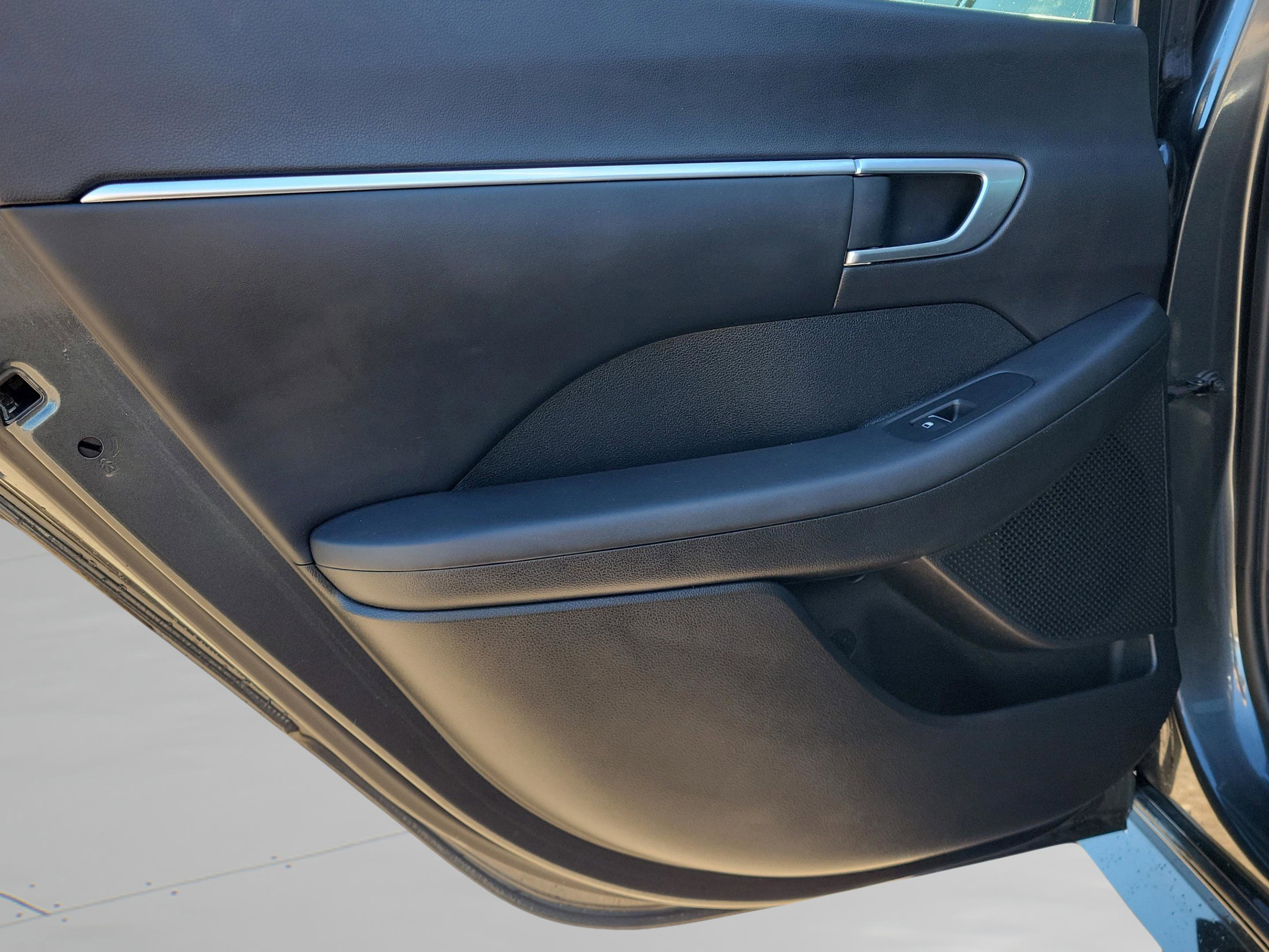 Certified 2021 Hyundai Sonata SEL w/ Preferred Accessory Package image 27