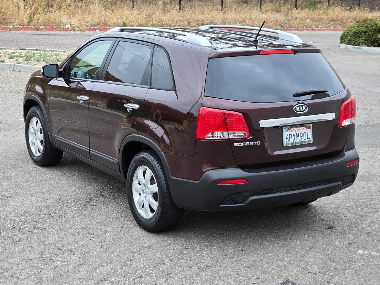 Used 2011 Kia Sorento LX w/ Convenience Pkg image 11