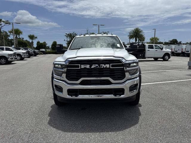 New 2026 RAM 5500 Tradesman w/ Chrome Appearance Group AWD/4WD image 10
