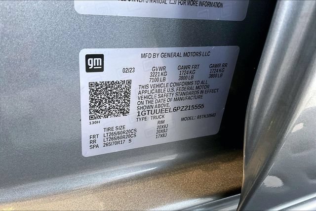 Used 2023 GMC Sierra 1500 AT4 w/ Technology Package AWD/4WD image 14