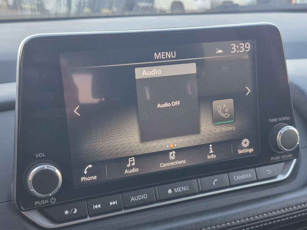 Used 2024 Nissan Rogue SV image 21