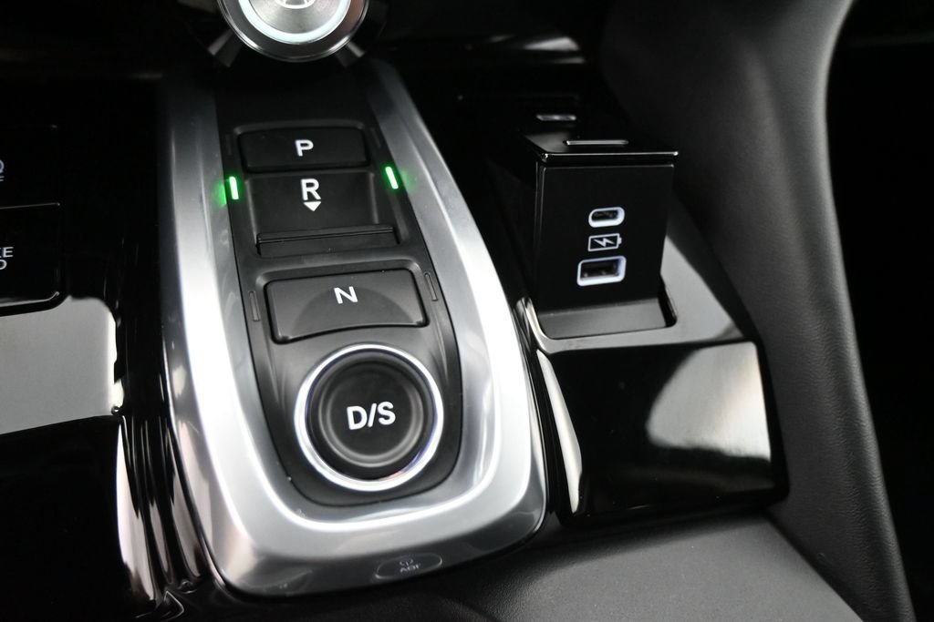 Used 2023 Acura MDX w/ Technology Package AWD/4WD image 17