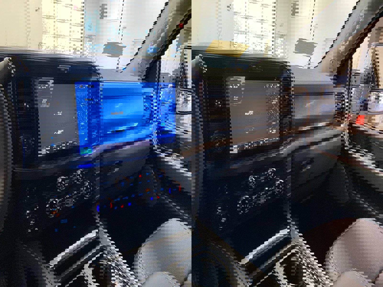 New 2026 Ford F350 Lariat w/ Lariat Ultimate Package image 12