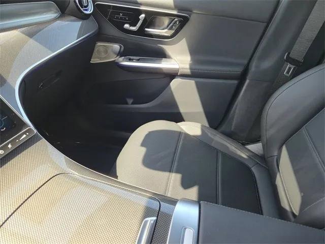 New 2025 Mercedes-Benz GLC 300 4MATIC image 15