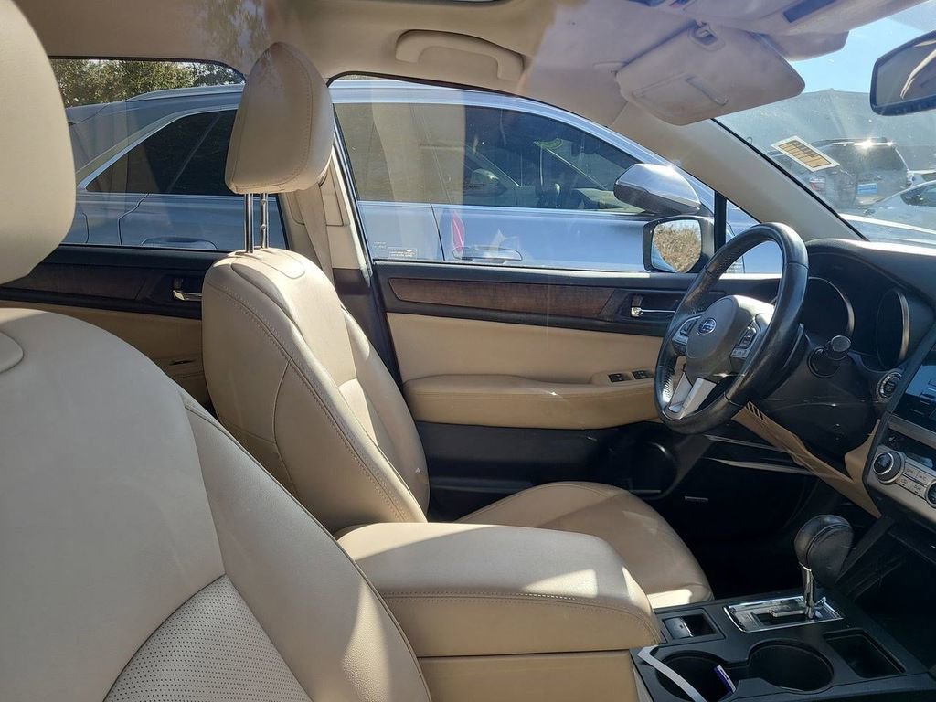 Used 2016 Subaru Outback 3.6R Limited image 11