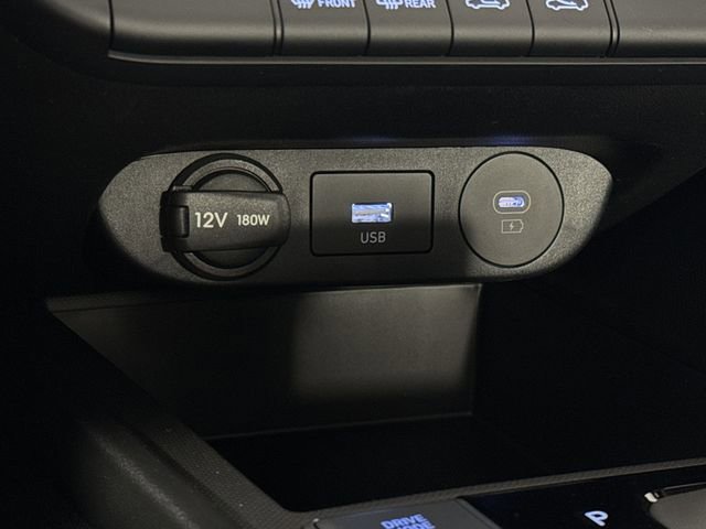 Used 2025 Hyundai Elantra Hybrid FWD image 28