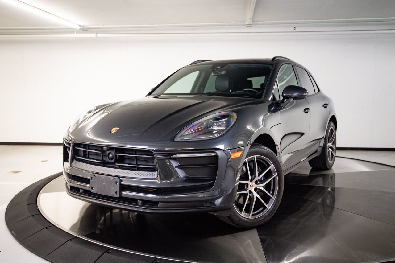 Certified 2024 Porsche Macan AWD/4WD video 1