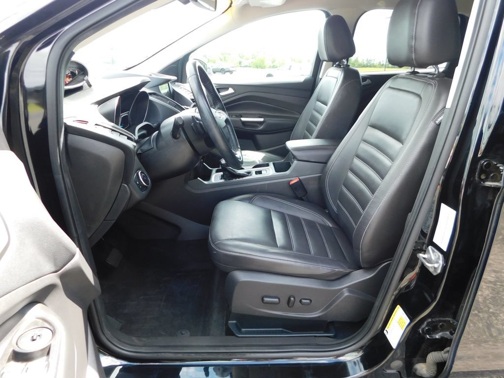 Used 2017 Ford Escape Titanium FWD image 12