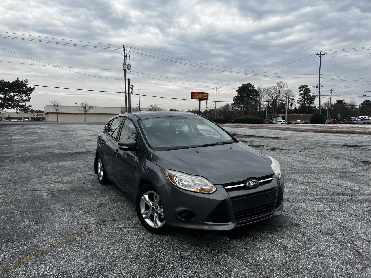 Used 2014 Ford Focus SE image 1